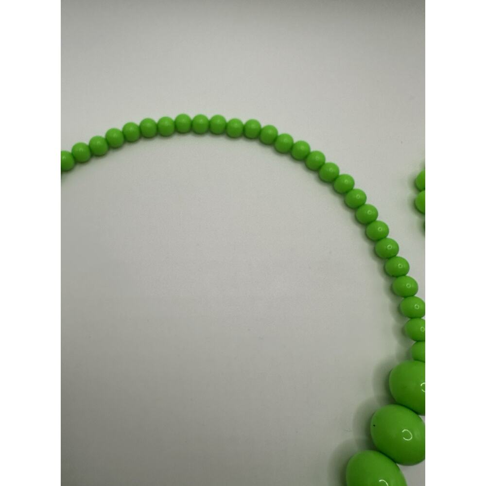 Jewelry Set Of Neon Green Stretch Beaded Necklace, Bracelet, & Hoop Earrings - Picture 6 of 8